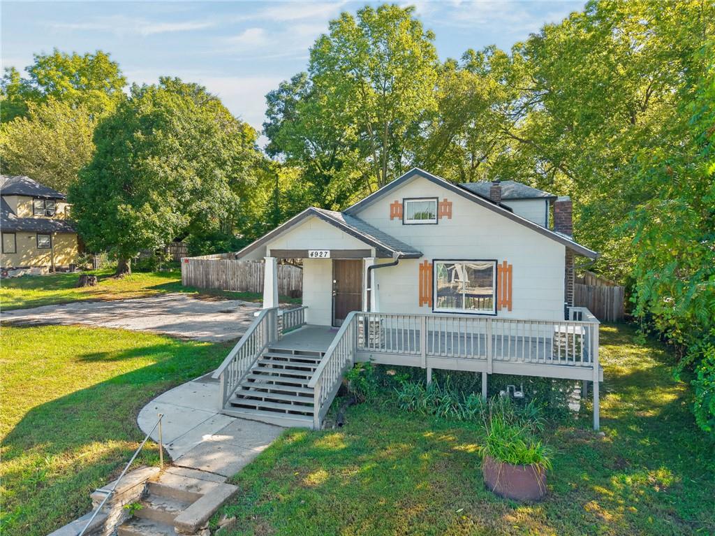 Listing Photo MLS #HMS2645305