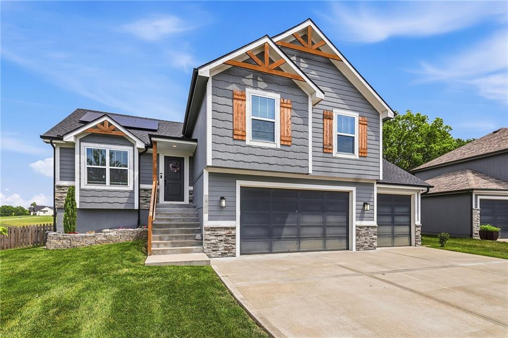 Listing Photo MLS #HMS2646323