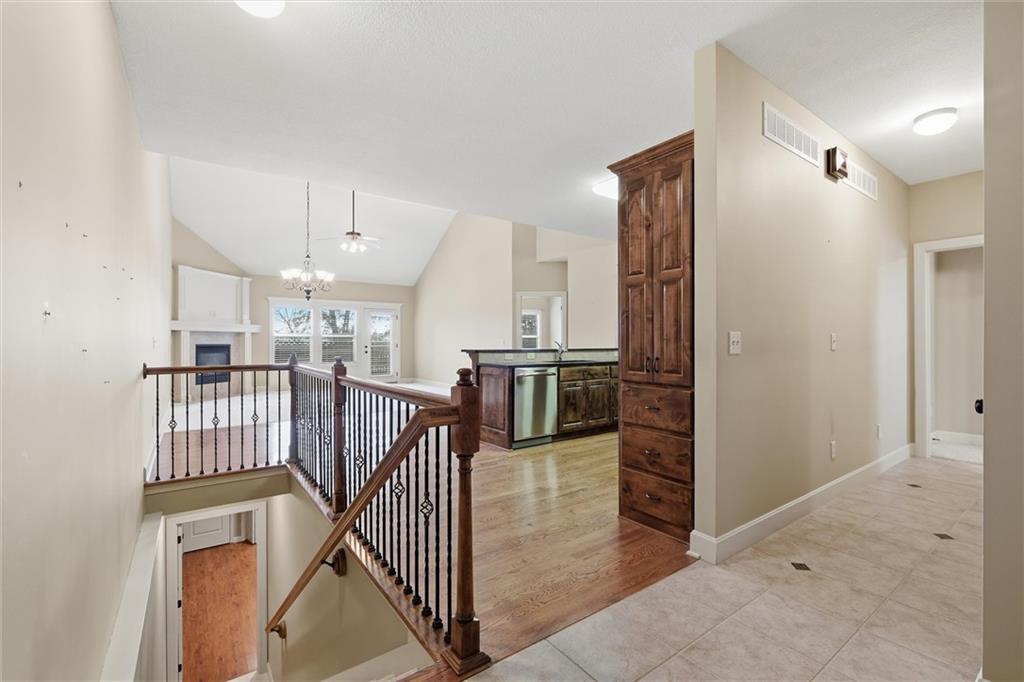 Listing Photo MLS #HMS2647687