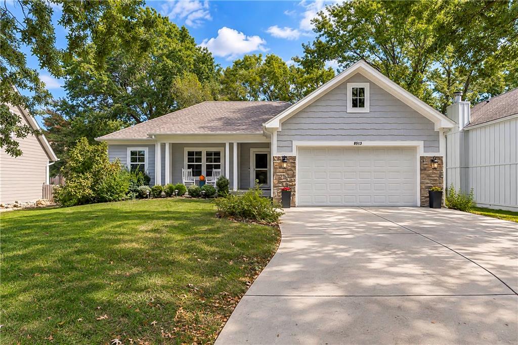 Listing Photo MLS #HMS2647874