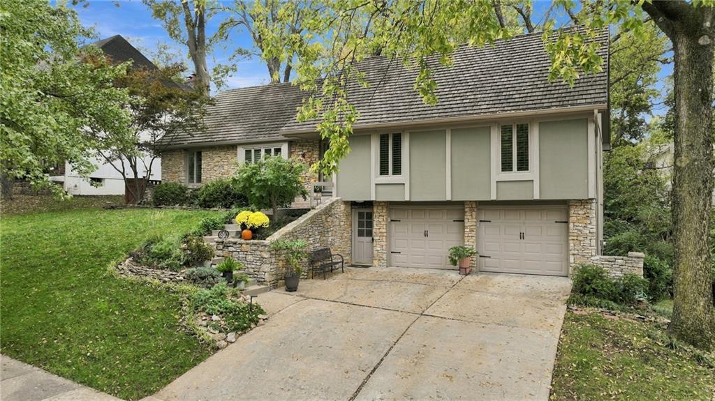 Listing Photo MLS #HMS2648139