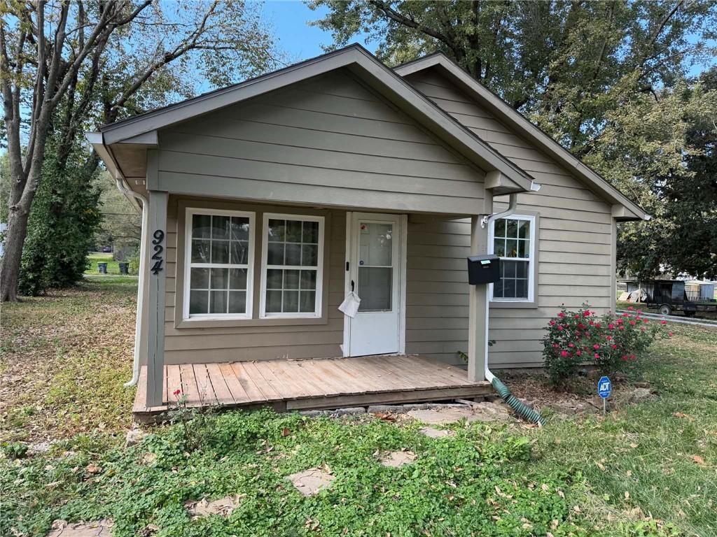 Listing Photo MLS #HMS2648648