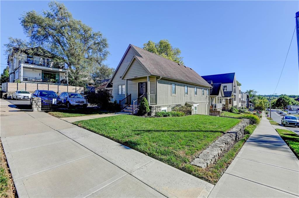 Listing Photo MLS #HMS2648935