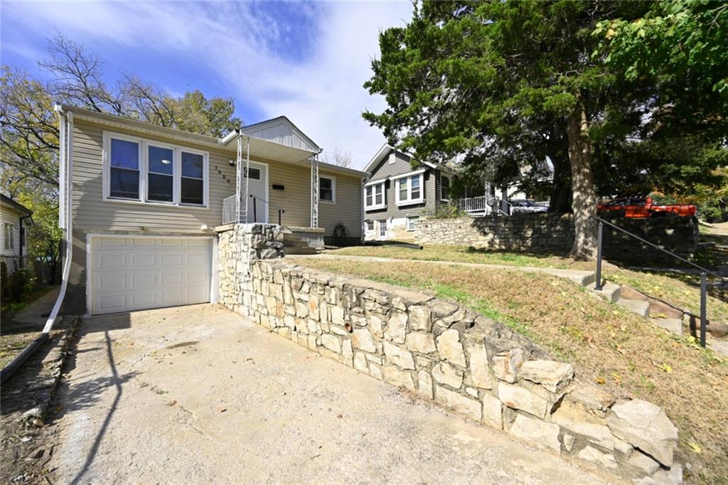 Listing Photo MLS #HMS2649459